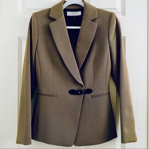 TAHARI blazer